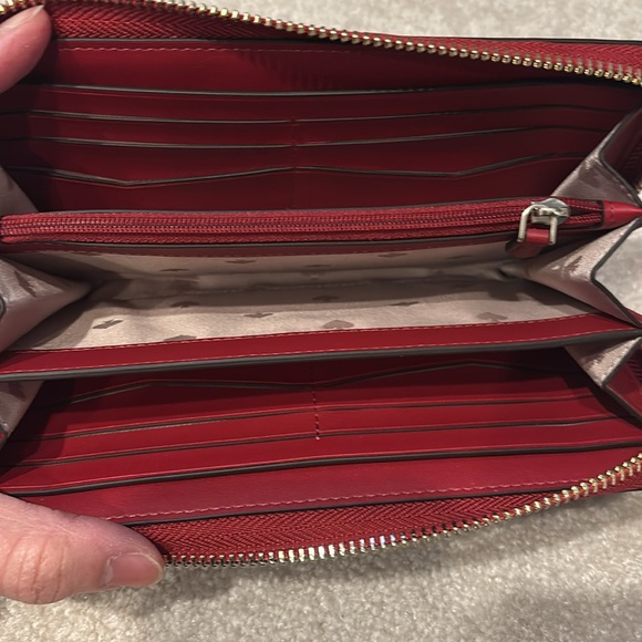 Kate spade wallet burgundy leather NWOT - Picture 4 of 6